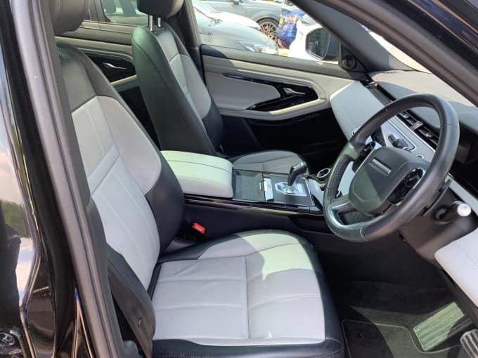 2025 Land Rover Range Rover Evoque