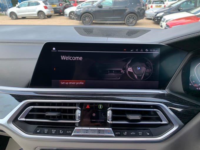 2025 BMW X7