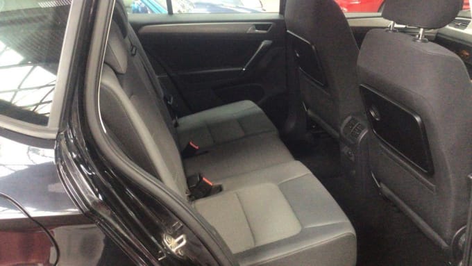 2025 Volkswagen Golf Sv