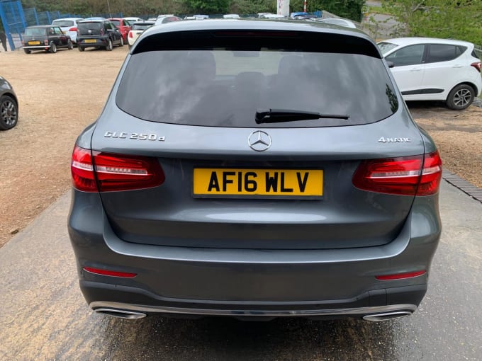 2025 Mercedes-benz Glc