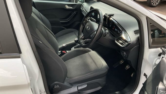 2025 Ford Fiesta
