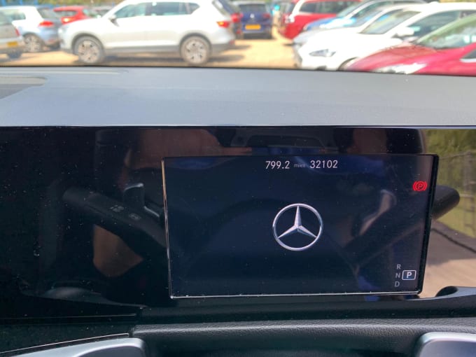2025 Mercedes-benz Glb