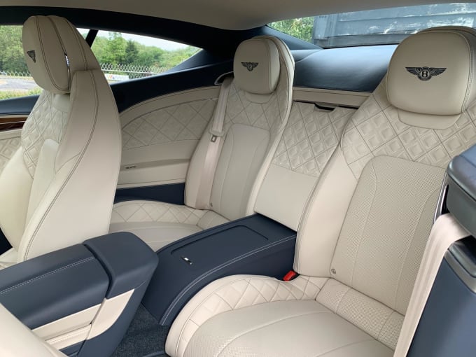 2025 Bentley Continental