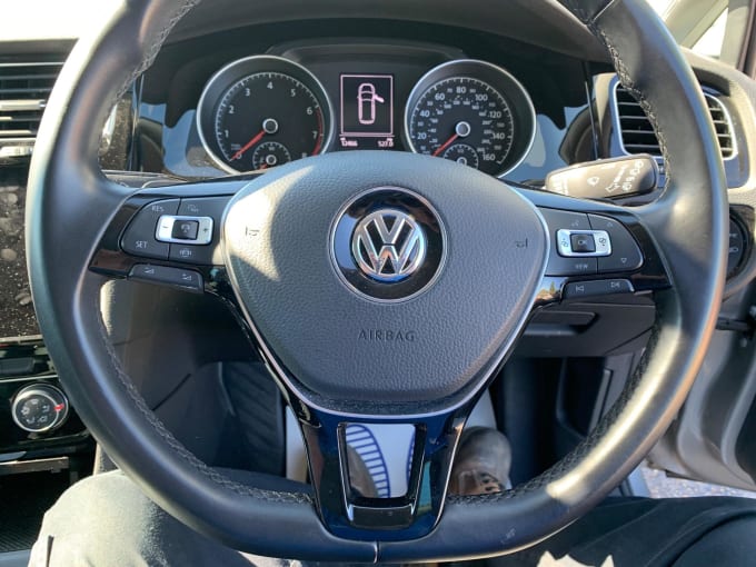 2025 Volkswagen Golf