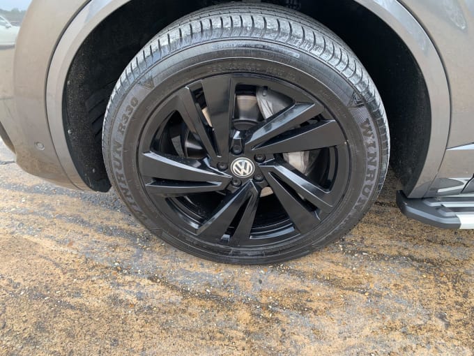 2025 Volkswagen Touareg