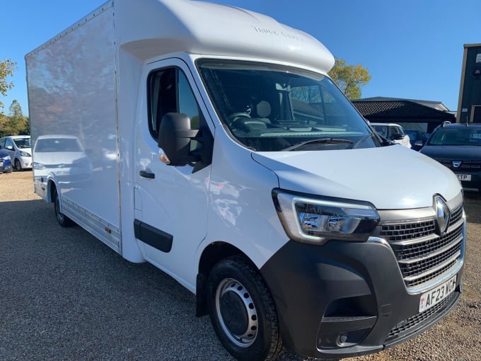 2024 Renault Master