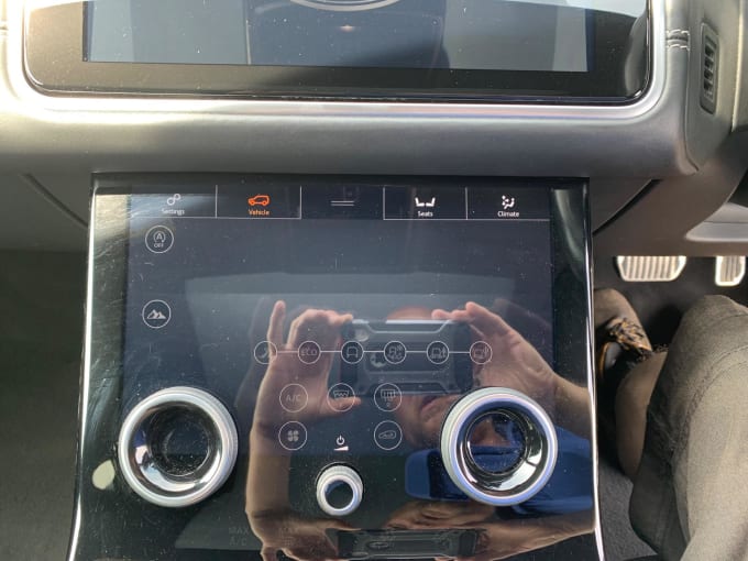 2025 Land Rover Range Rover Velar