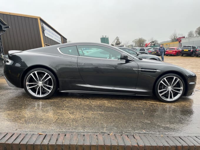 2025 Aston Martin Dbs