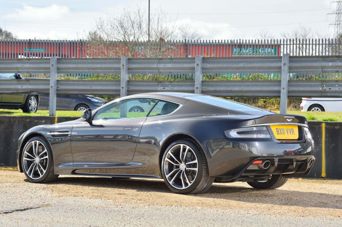 2025 Aston Martin Dbs