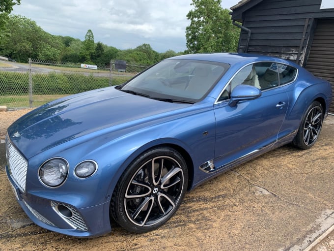 2025 Bentley Continental