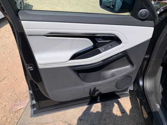 2025 Land Rover Range Rover Evoque