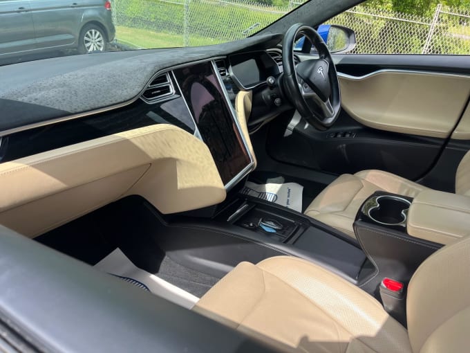 2025 Tesla Model S