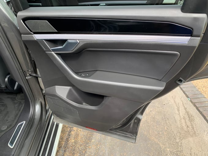 2025 Volkswagen Touareg