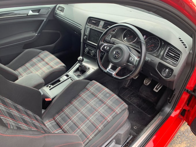 2025 Volkswagen Golf