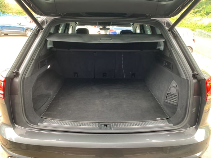 2025 Volkswagen Touareg