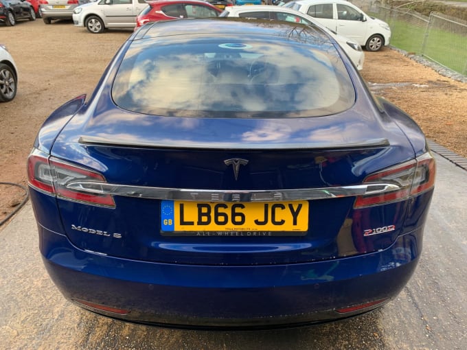 2025 Tesla Model S