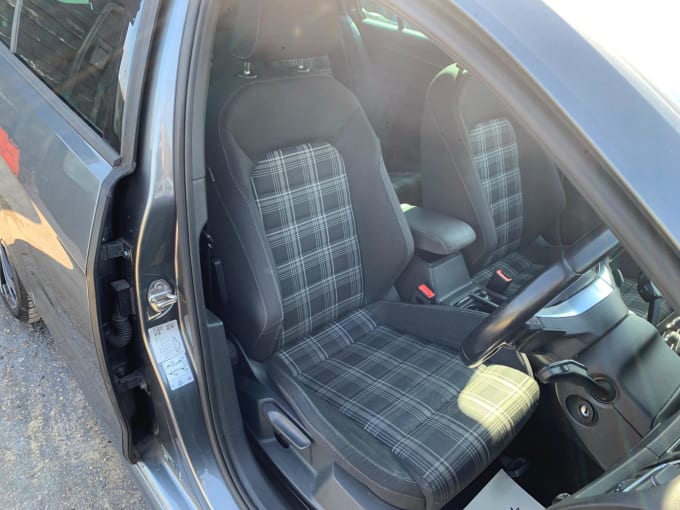 2025 Volkswagen Golf
