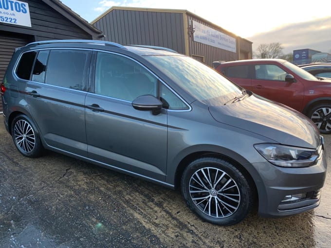 2024 Volkswagen Touran