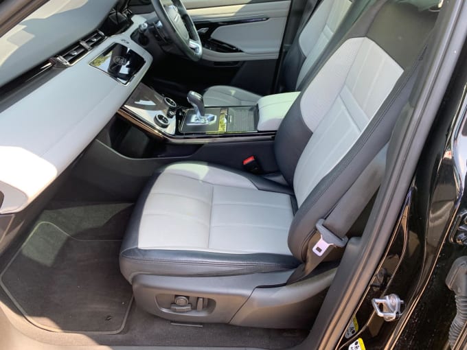 2025 Land Rover Range Rover Evoque