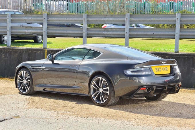 2025 Aston Martin Dbs