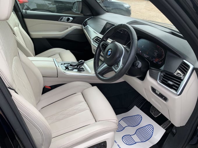 2025 BMW X5