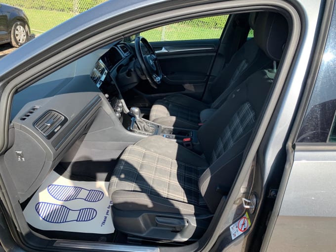 2025 Volkswagen Golf
