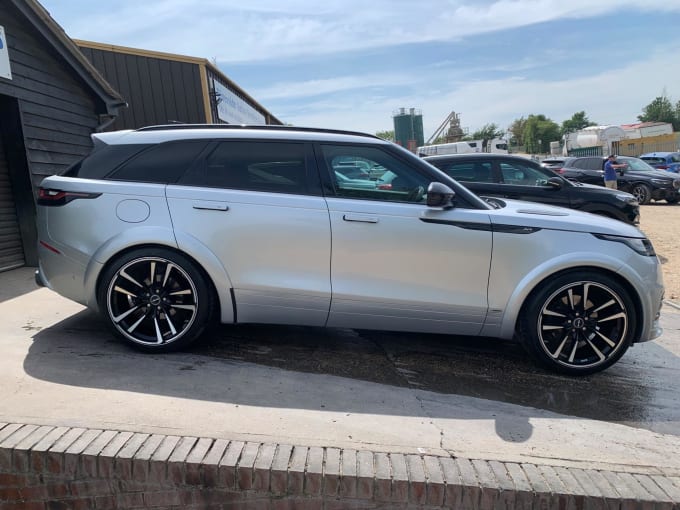 2025 Land Rover Range Rover Velar