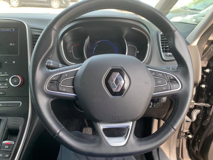 2025 Renault Grand Scenic
