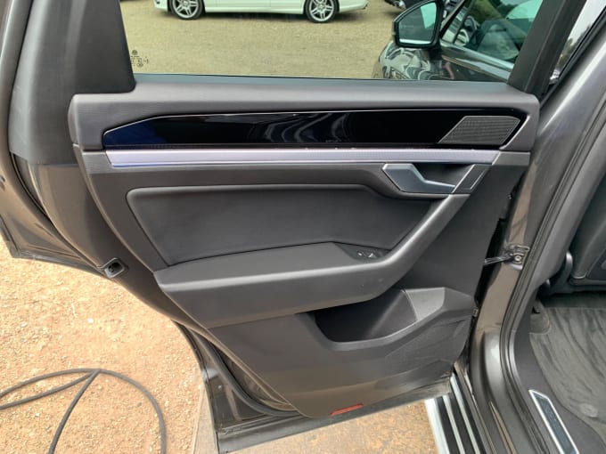 2025 Volkswagen Touareg
