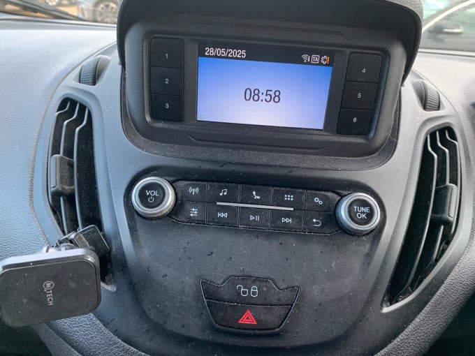 2025 Ford Transit Courier