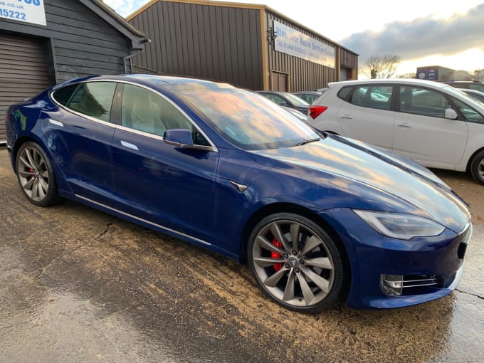 2025 Tesla Model S