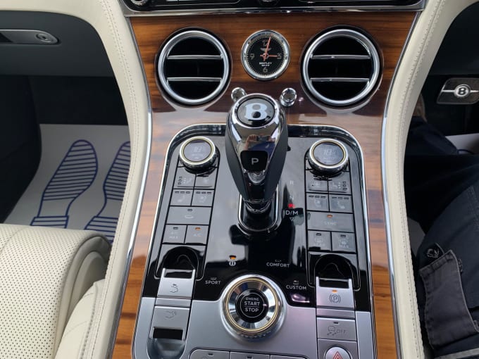 2025 Bentley Continental