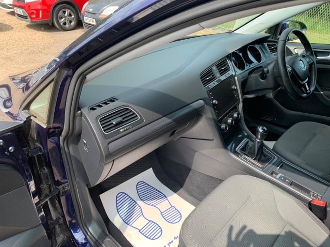2025 Volkswagen Golf