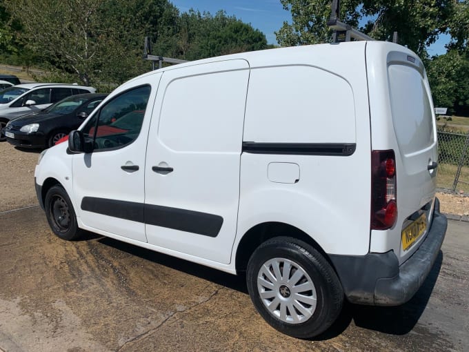 2025 Peugeot Partner