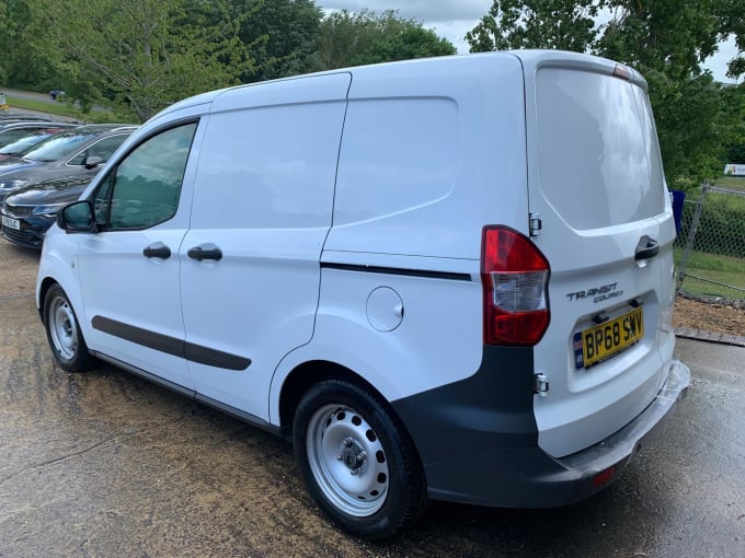 2025 Ford Transit Courier