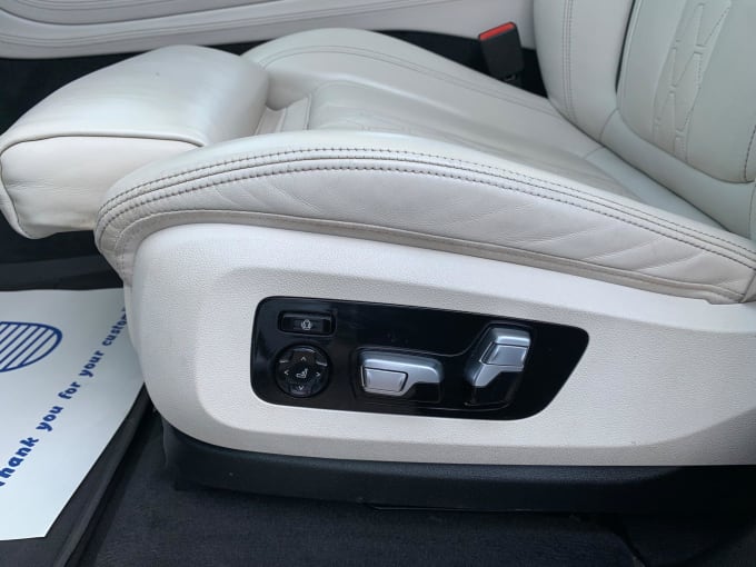 2025 BMW X7