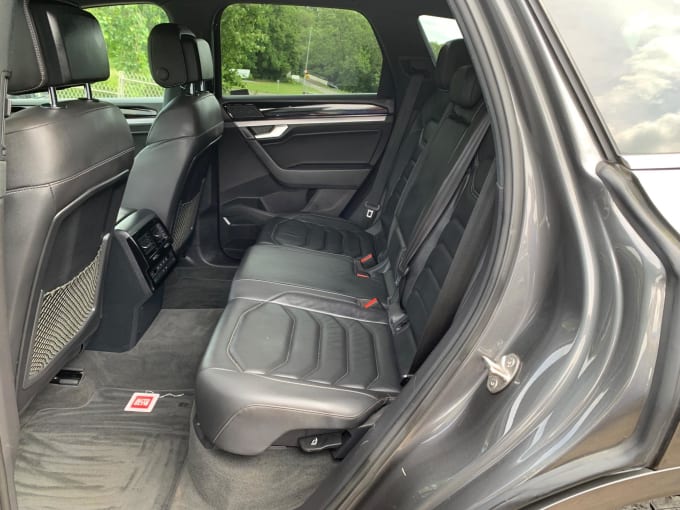 2025 Volkswagen Touareg