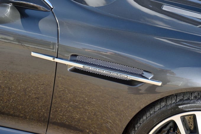 2025 Aston Martin Dbs