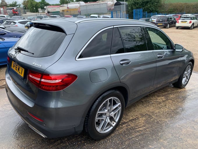 2025 Mercedes-benz Glc