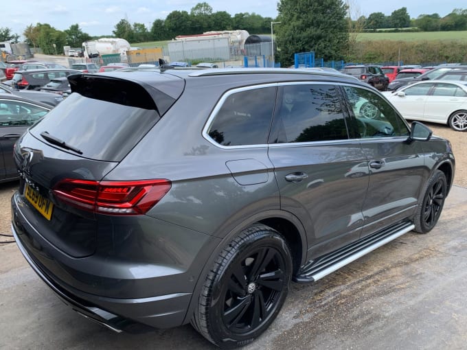 2025 Volkswagen Touareg