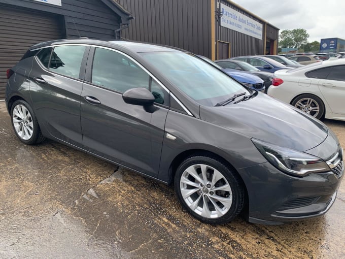 2025 Vauxhall Astra