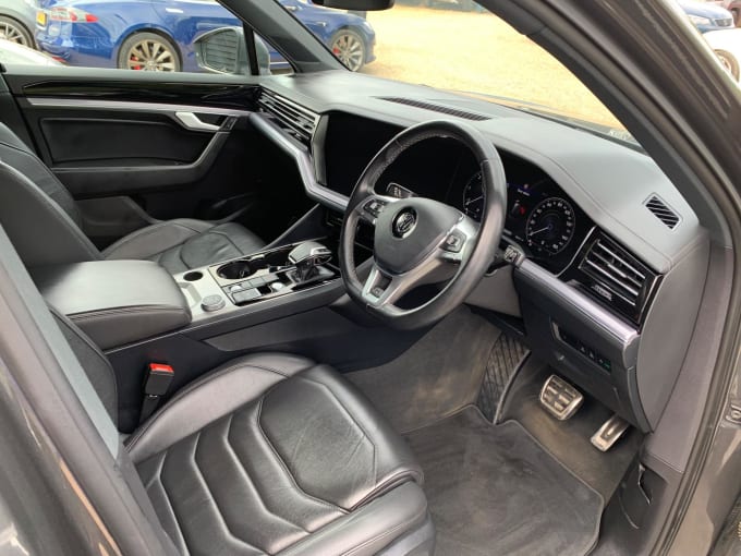 2025 Volkswagen Touareg