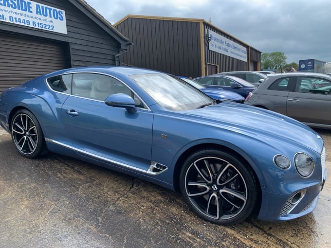 2025 Bentley Continental