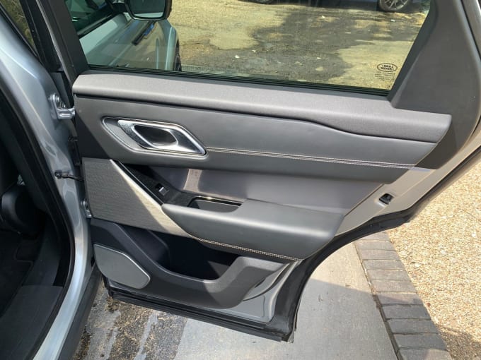 2025 Land Rover Range Rover Velar