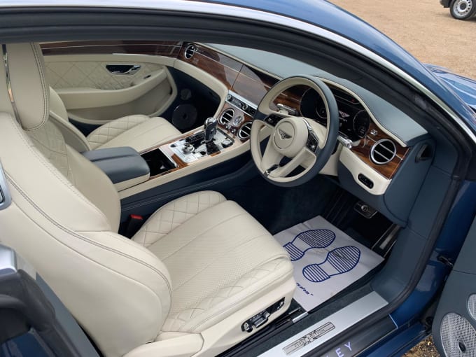 2025 Bentley Continental