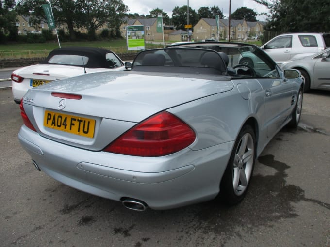 2004 Mercedes Sl