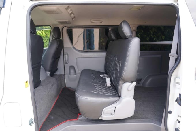 2010 Toyota Hiace