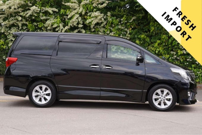 2013 Toyota Alphard