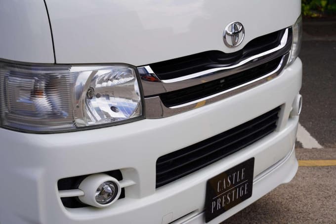 2010 Toyota Hiace