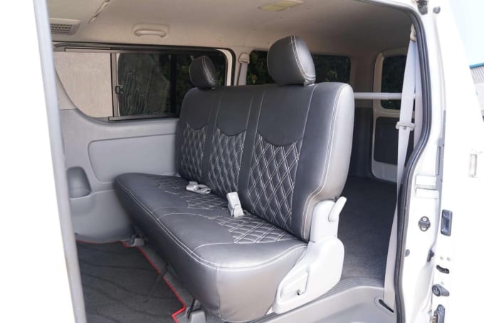 2010 Toyota Hiace